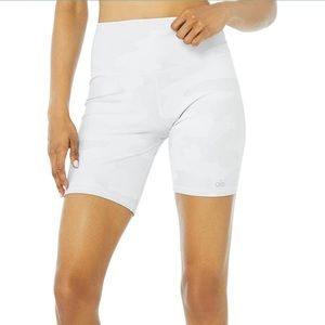 ALO High Waist Vapor Short